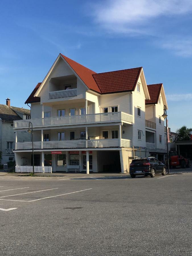 Balestrand Fjordapartments Esterno foto